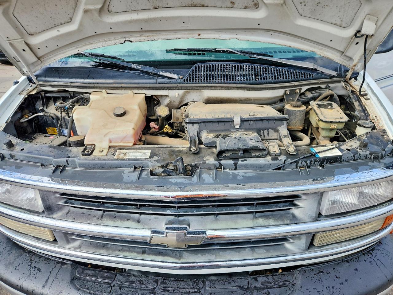 2000 CHEVROLET Express 3500