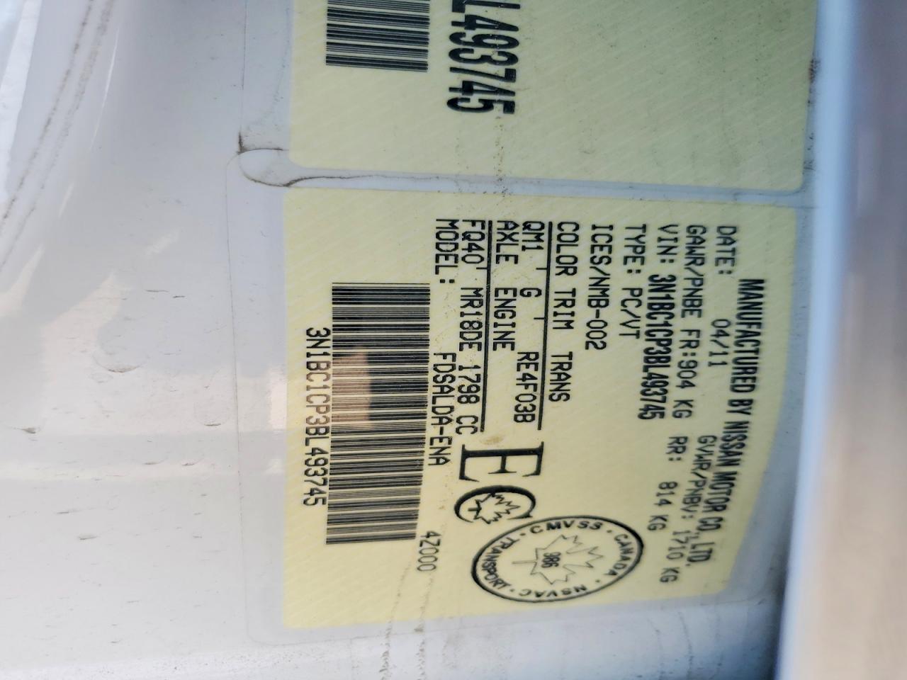 2011 NISSAN VERSA