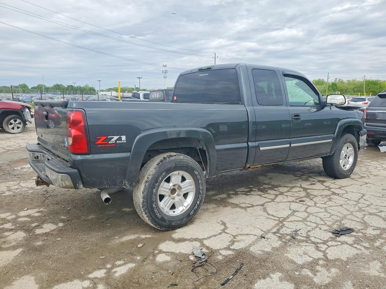 2004 CHEVROLET Silverado