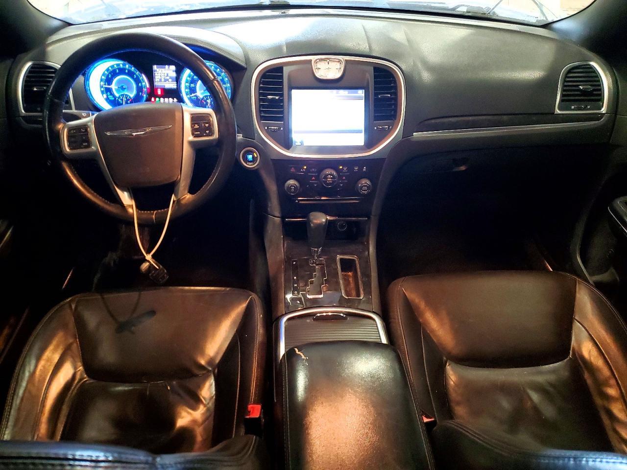 2011 CHRYSLER 300