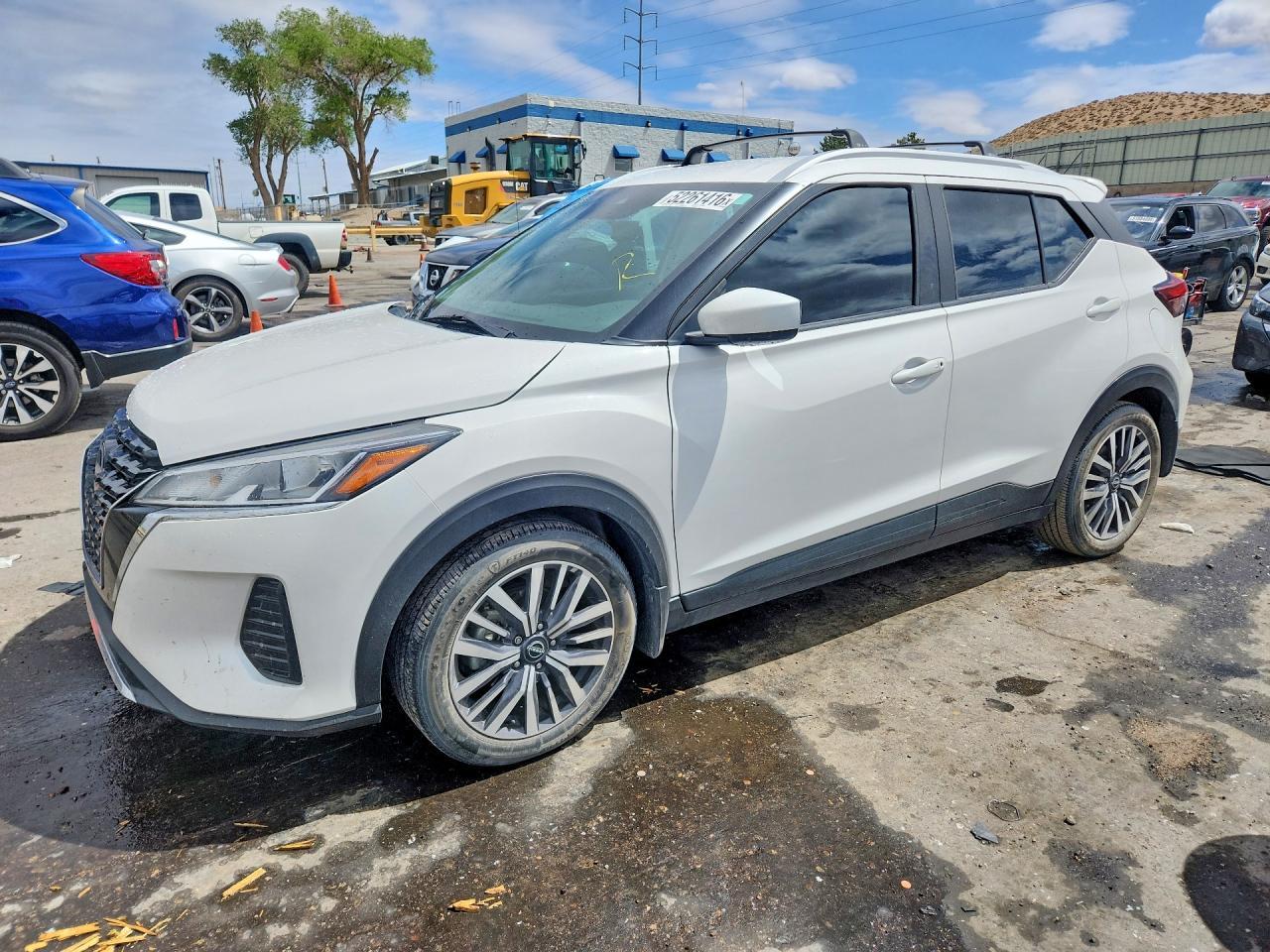 2022 NISSAN KICKS