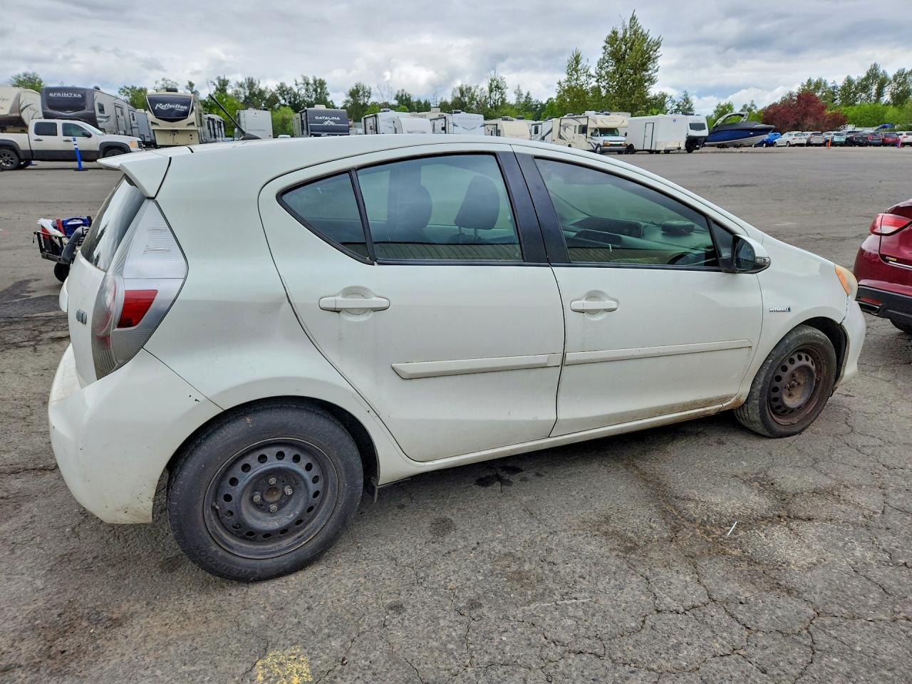 2013 TOYOTA Prius c