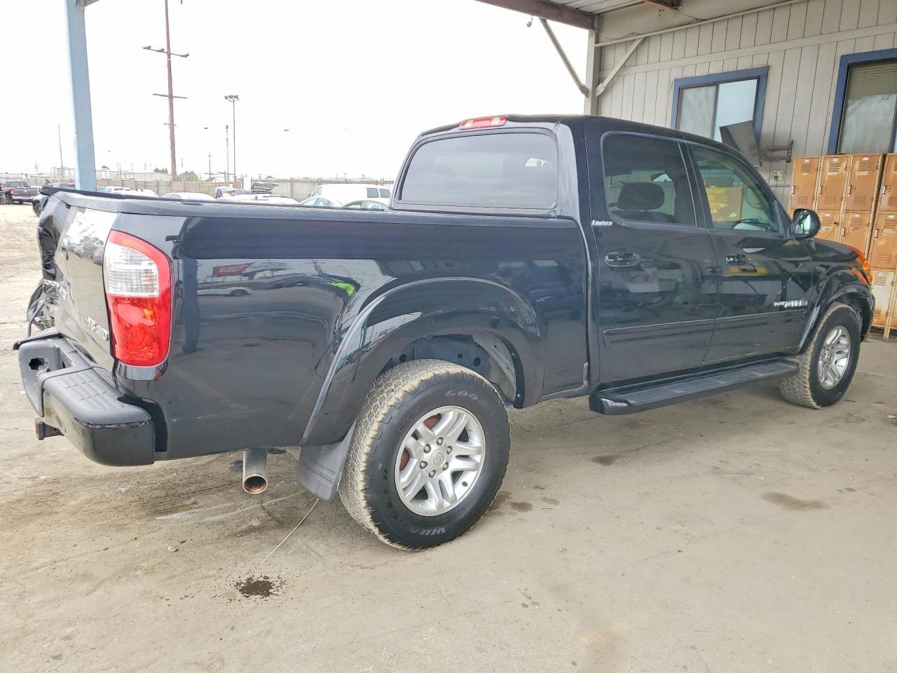 2004 TOYOTA TUNDRA