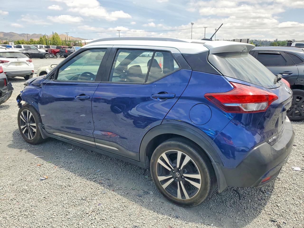 2018 NISSAN KICKS
