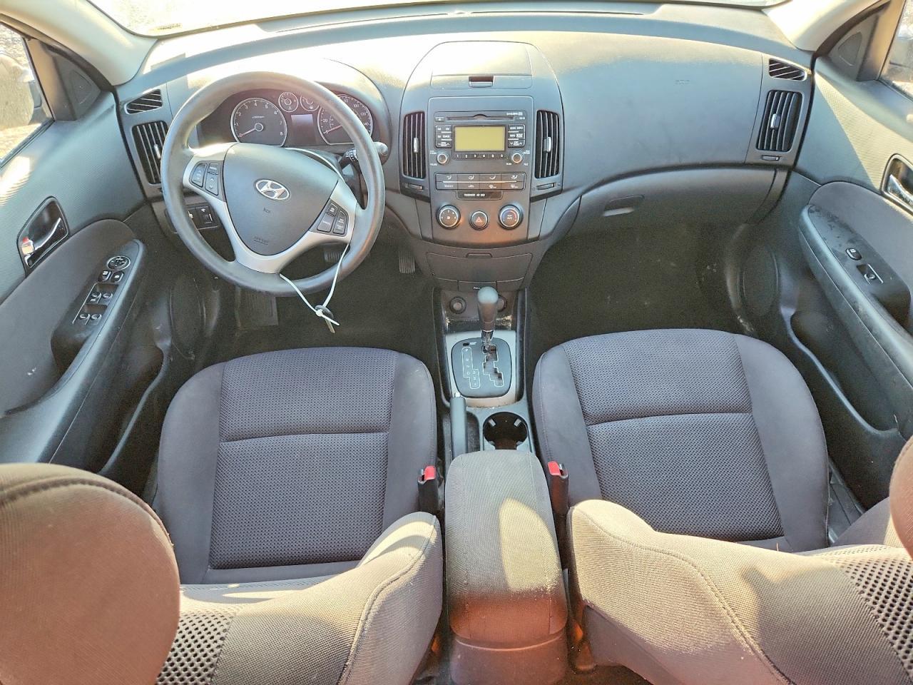 2012 HYUNDAI ELANTRA