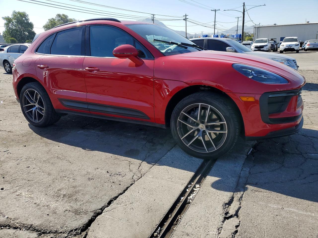 2023 PORSCHE Macan