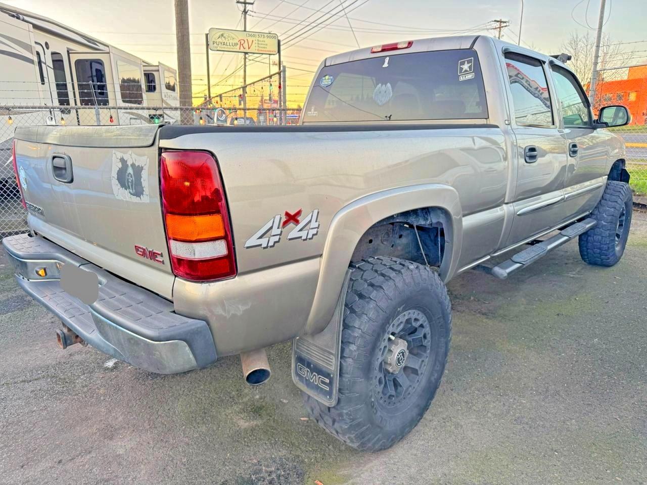 2003 GMC Sierra