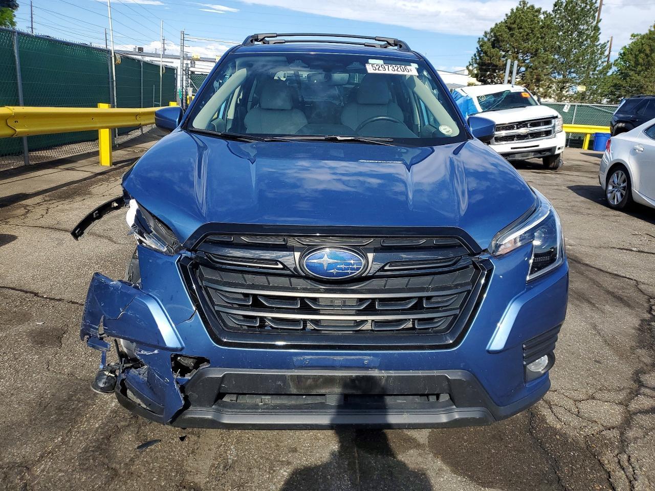 2022 SUBARU FORESTER