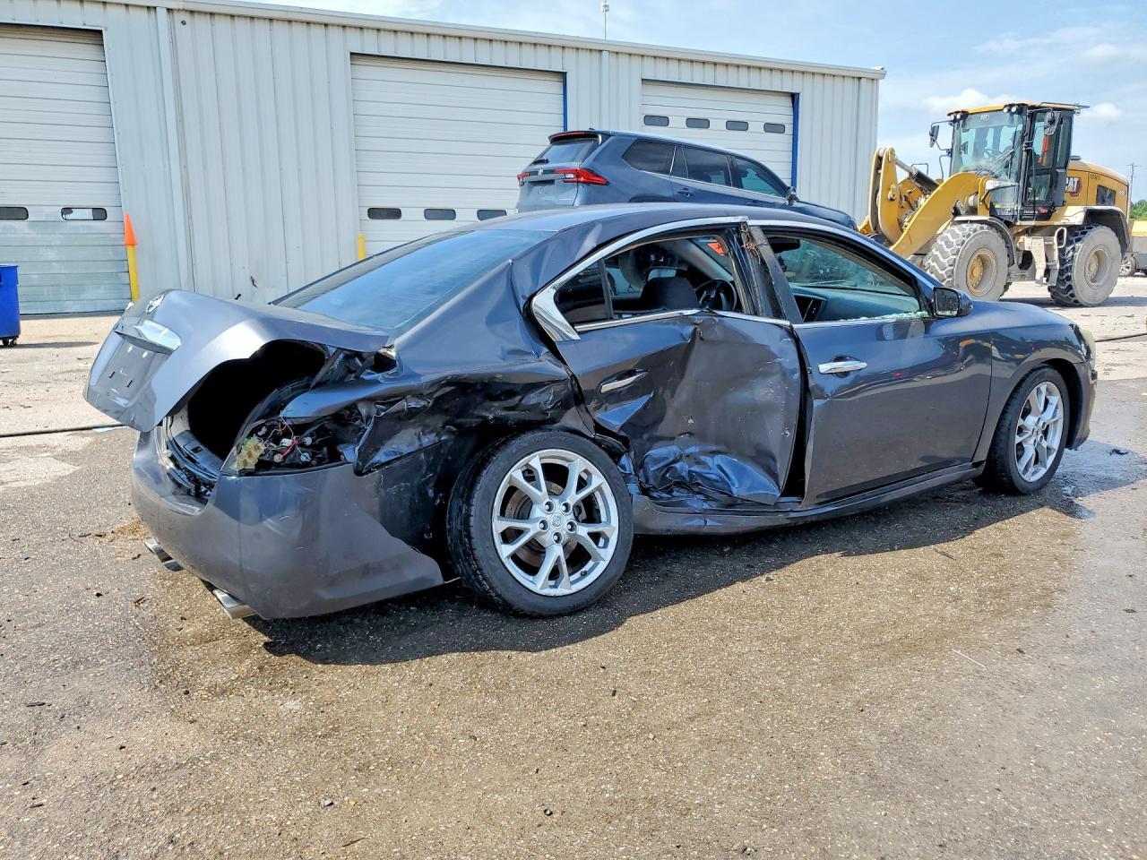 2012 NISSAN Maxima