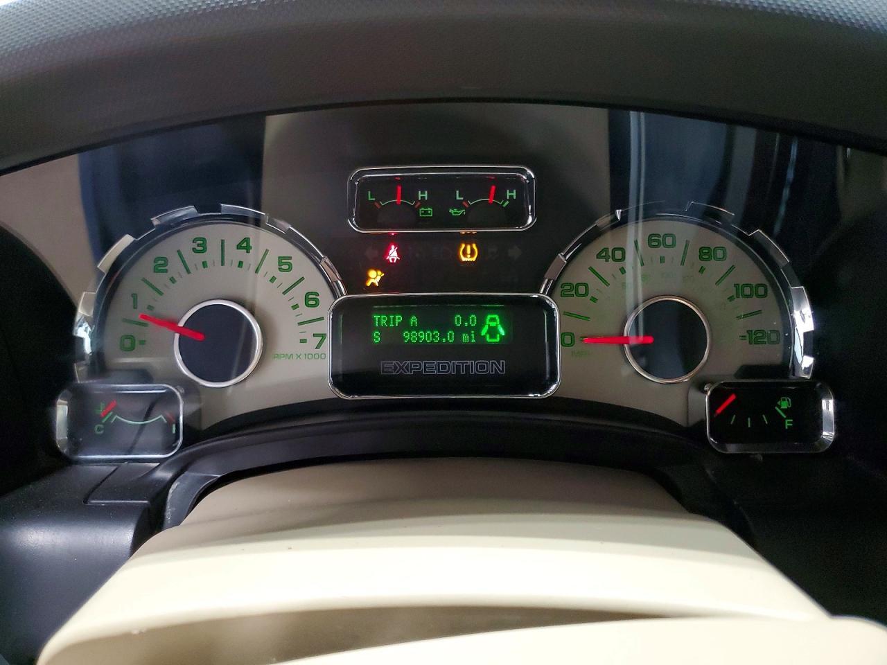 2014 FORD Expedition