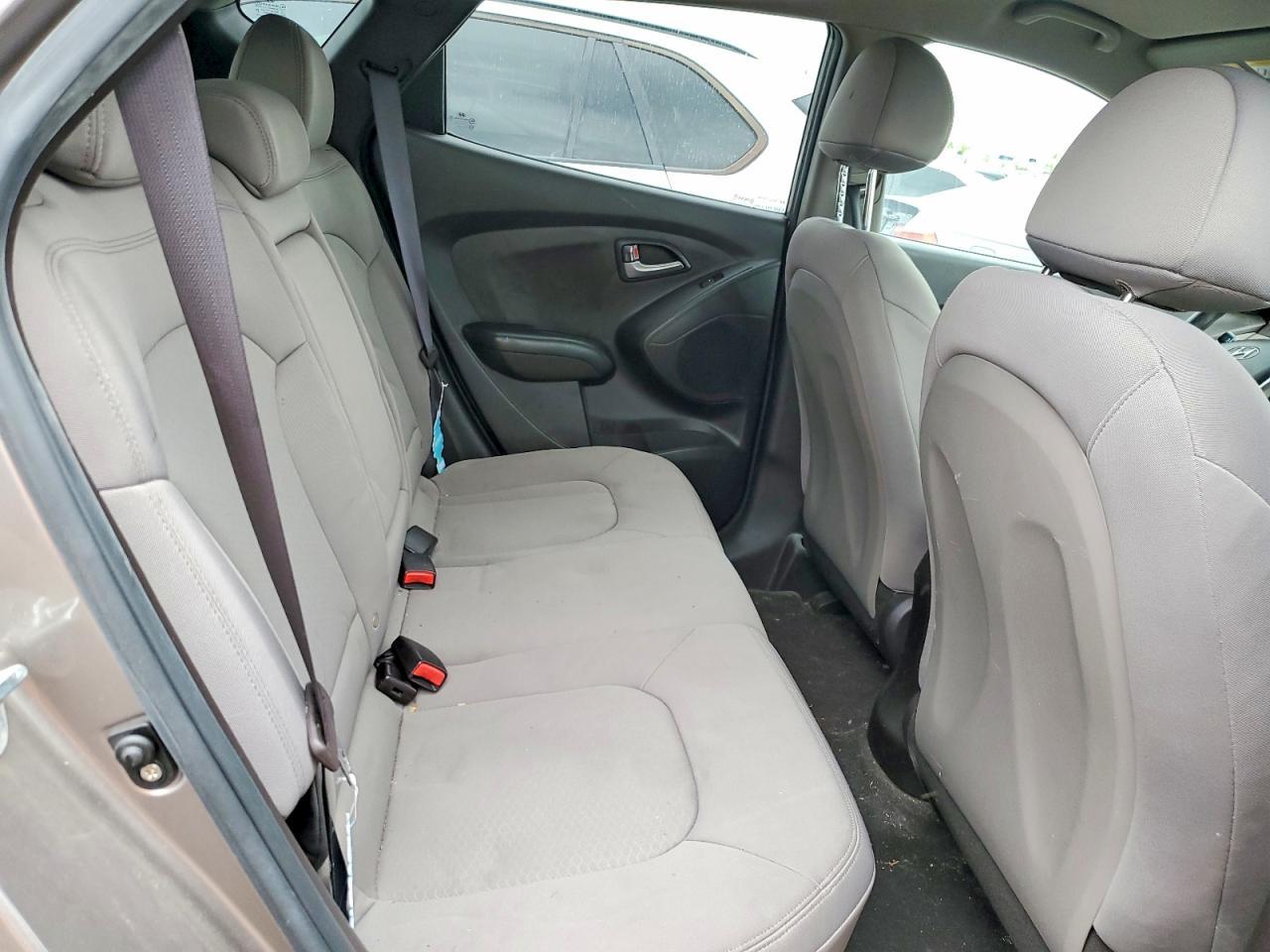 2012 HYUNDAI TUCSON