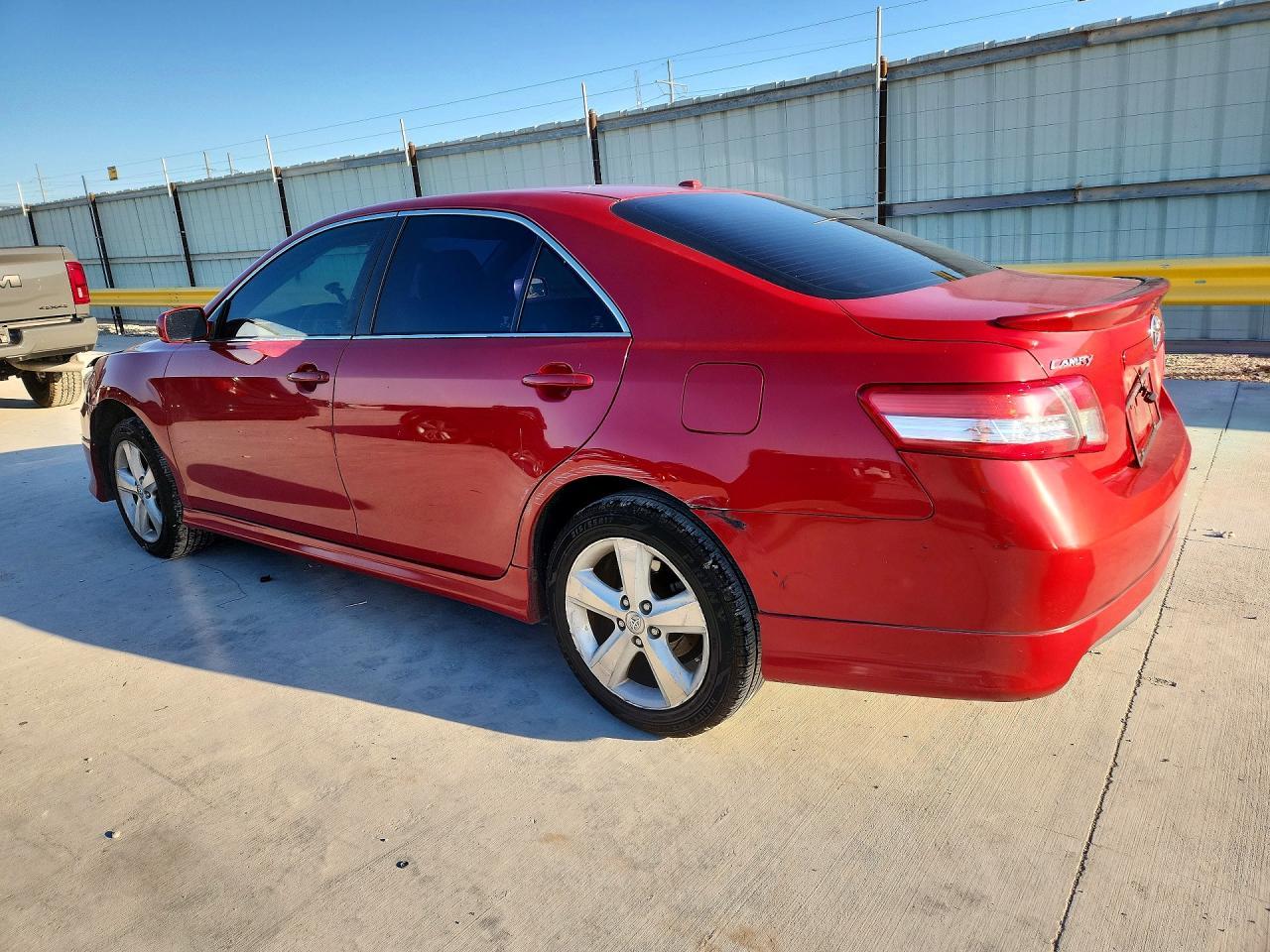 2010 TOYOTA CAMRY