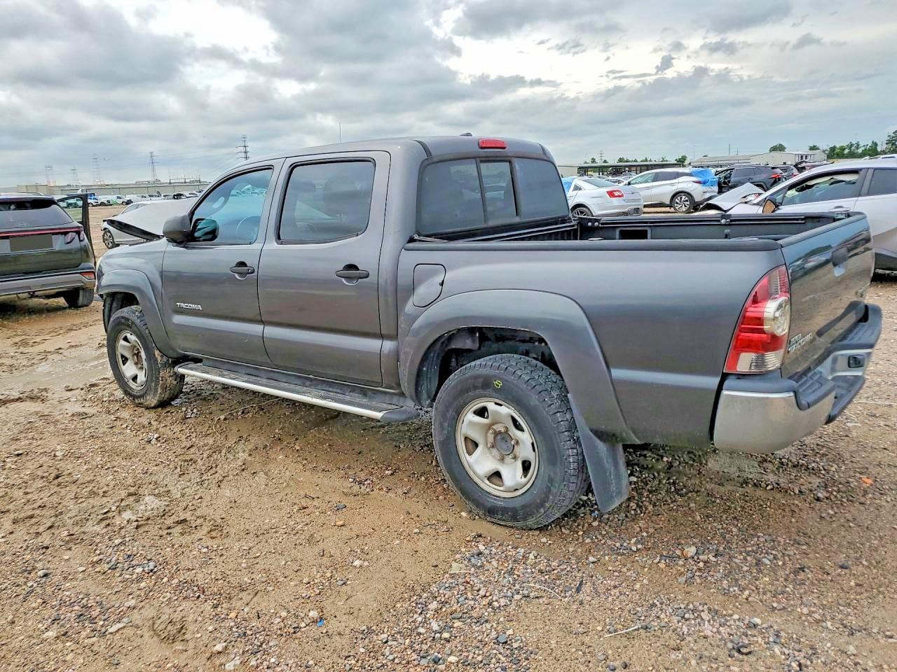 2011 TOYOTA TACOMA