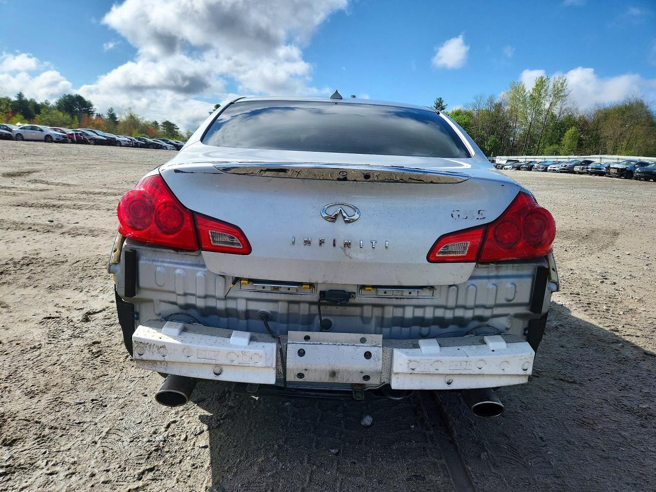 2015 INFINITI Q40