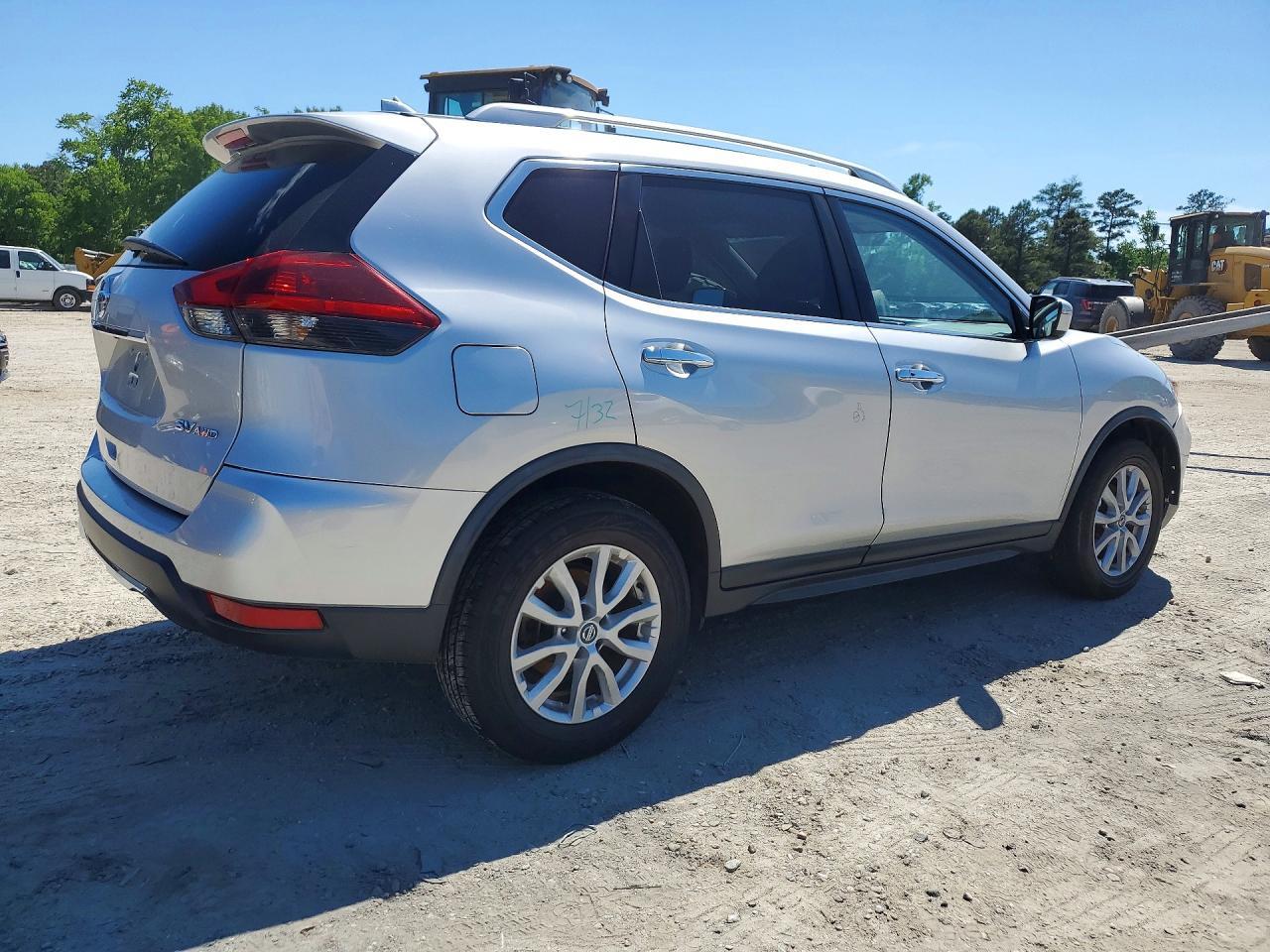 2018 NISSAN ROGUE