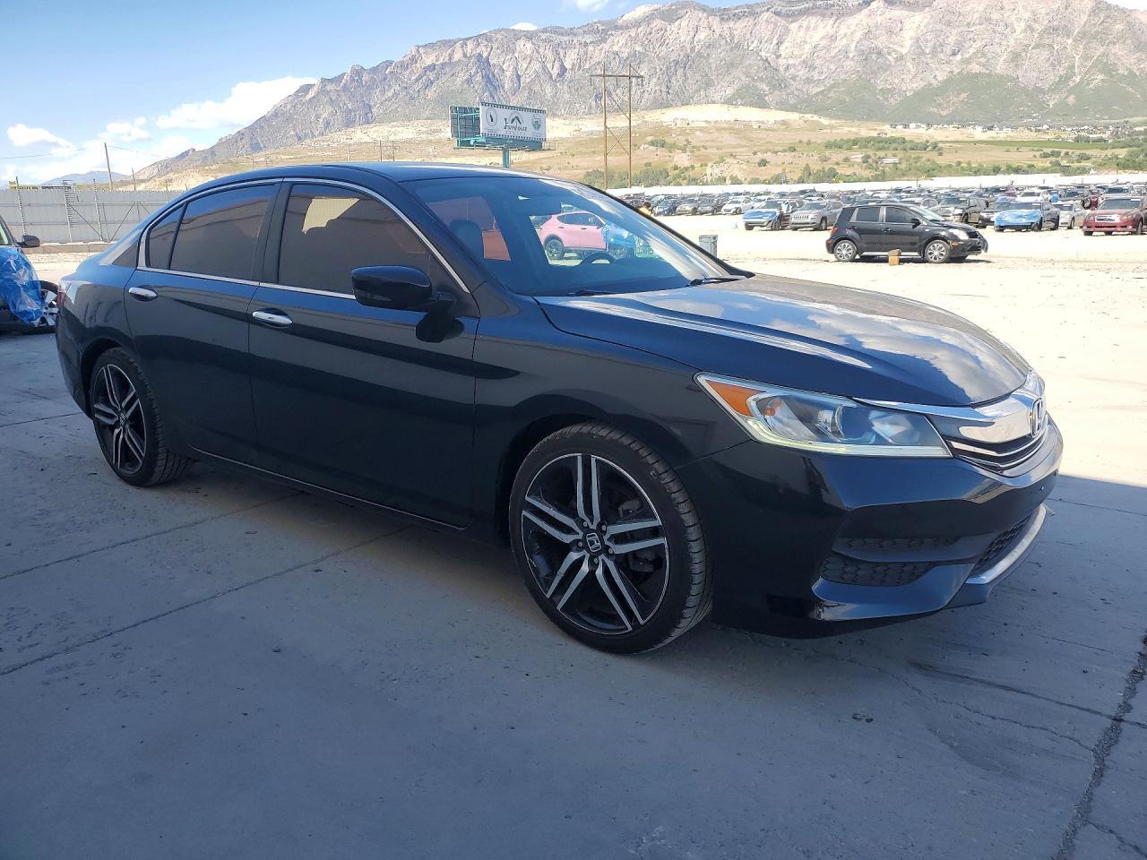 2017 HONDA ACCORD
