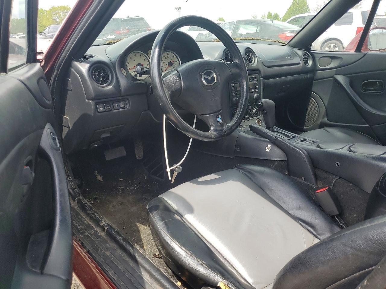 2003 MAZDA MX-5 Miata