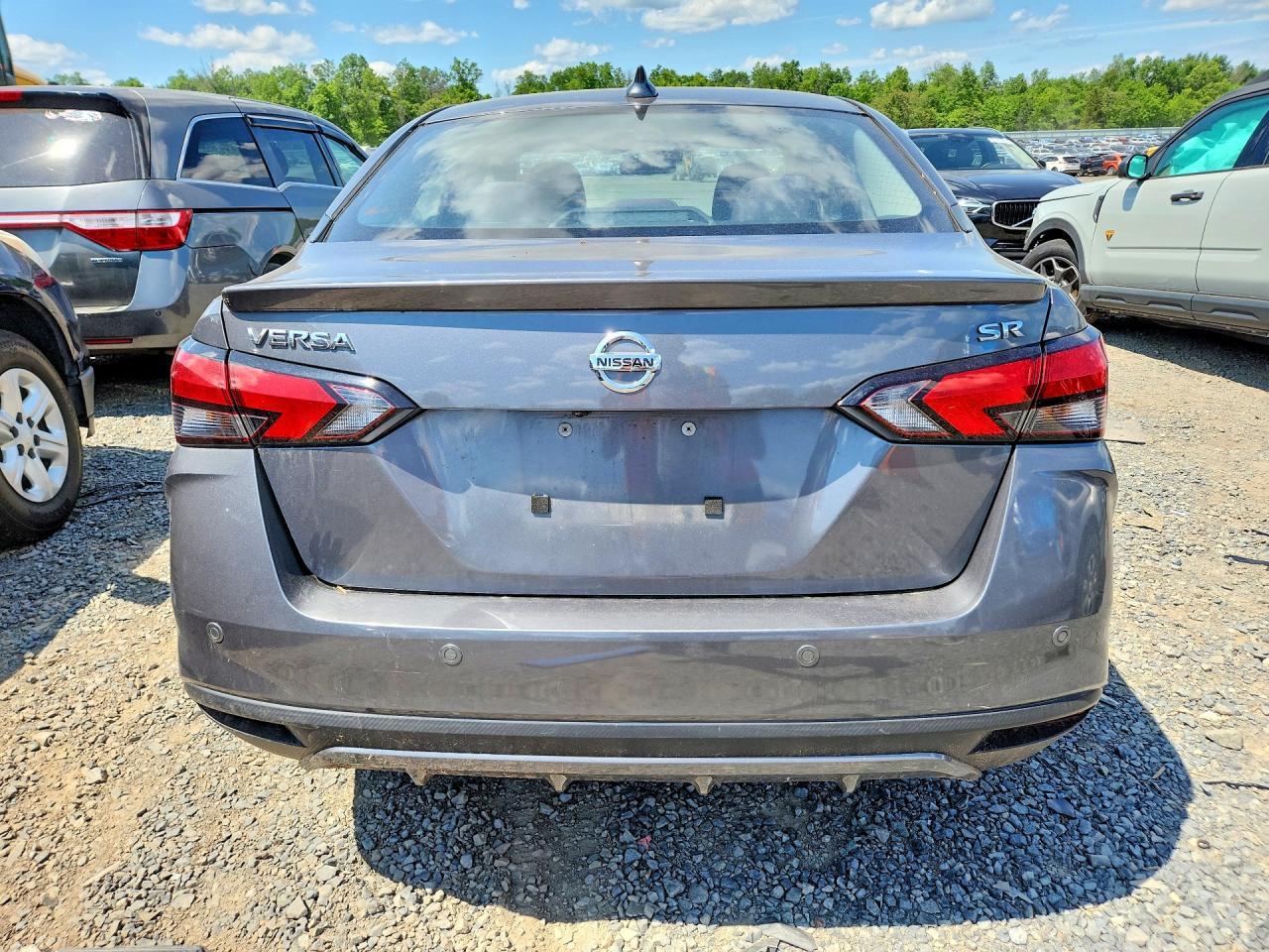 2022 NISSAN VERSA