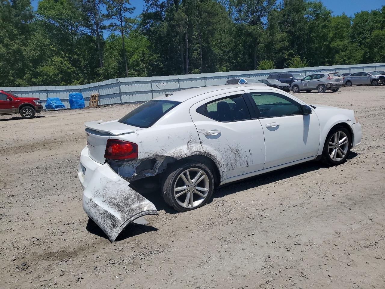 2013 DODGE Avenger
