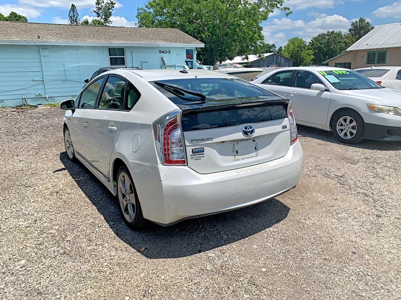 2015 TOYOTA PRIUS