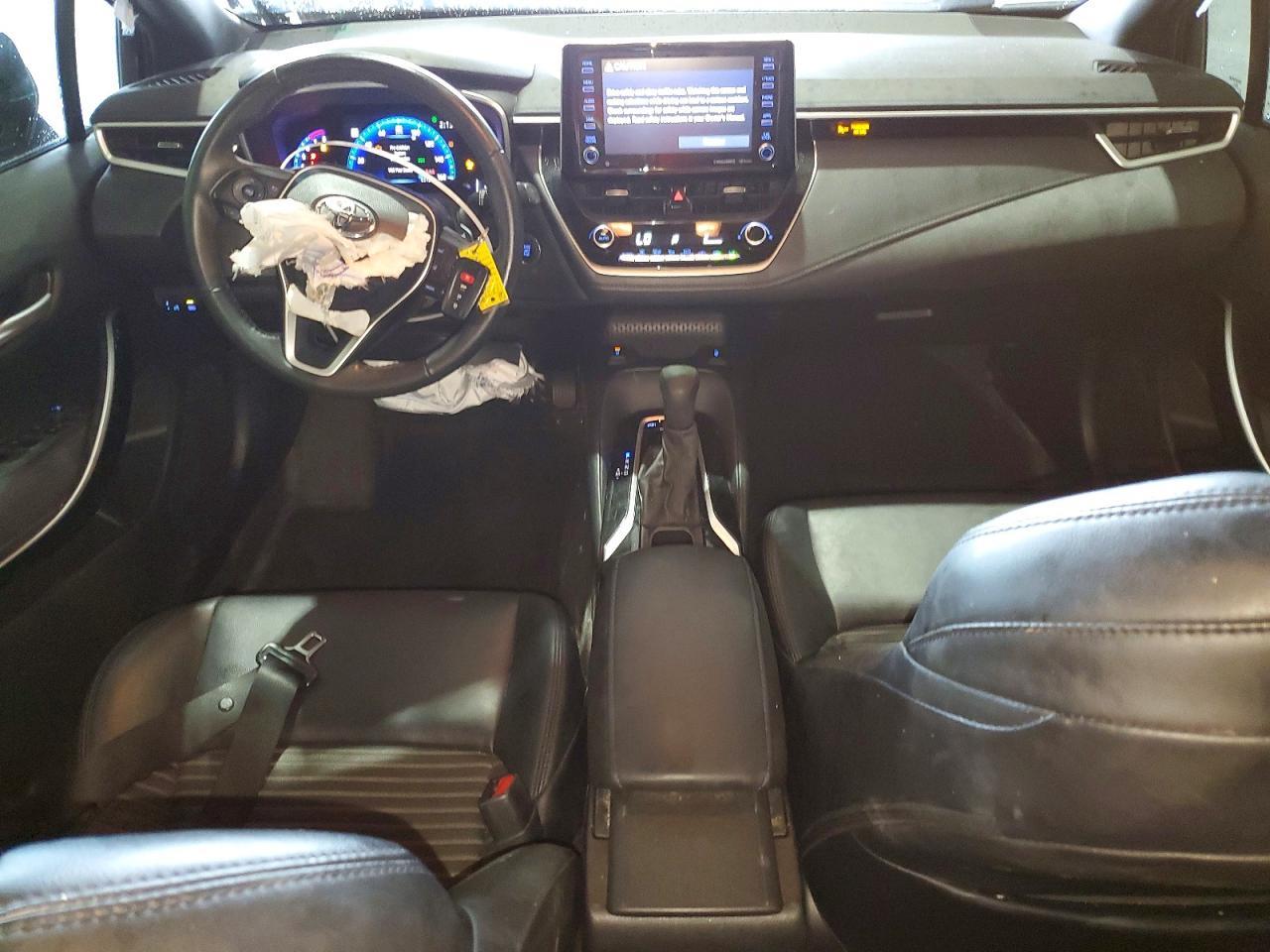 2021 TOYOTA COROLLA