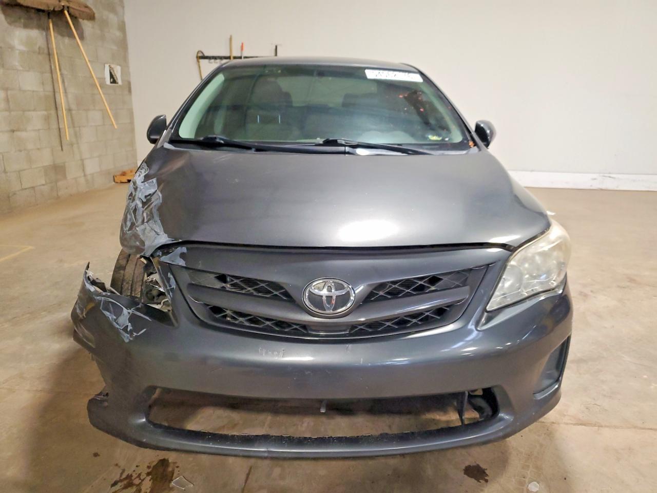 2011 TOYOTA COROLLA