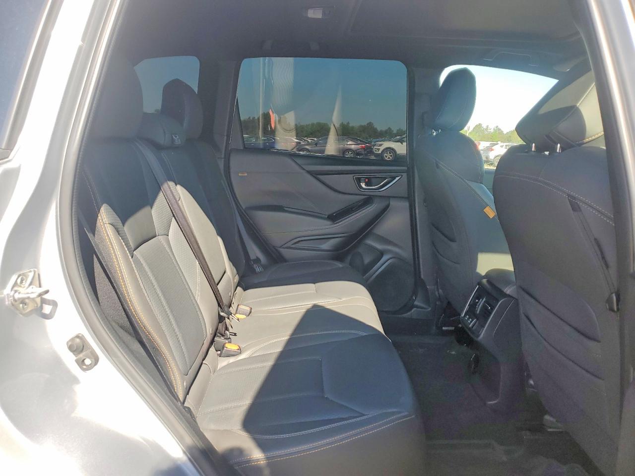 2022 SUBARU FORESTER