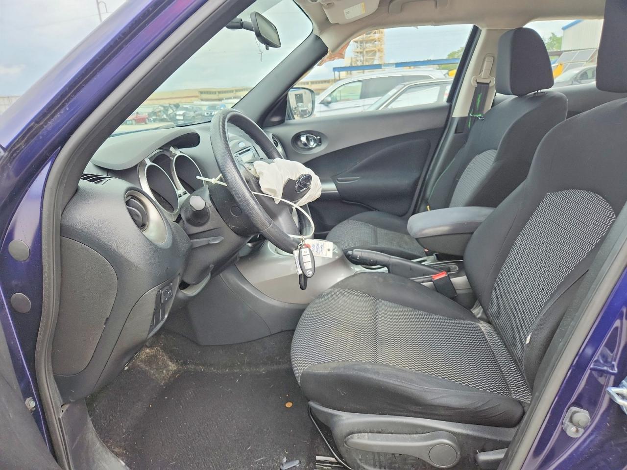 2015 NISSAN Juke