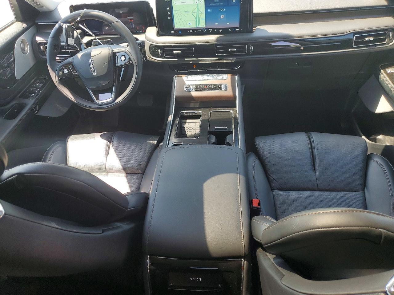 2025 LINCOLN Aviator