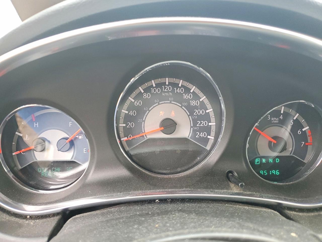 2012 CHRYSLER 200