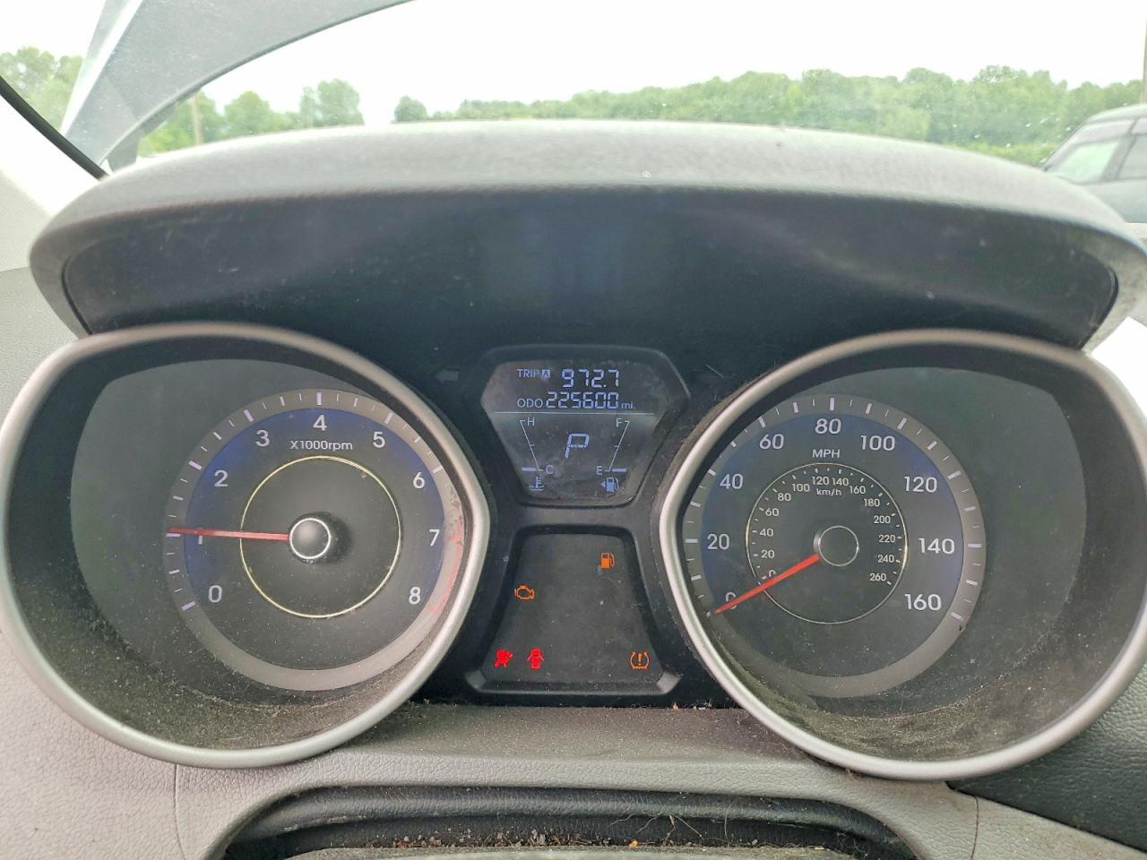 2012 HYUNDAI ELANTRA