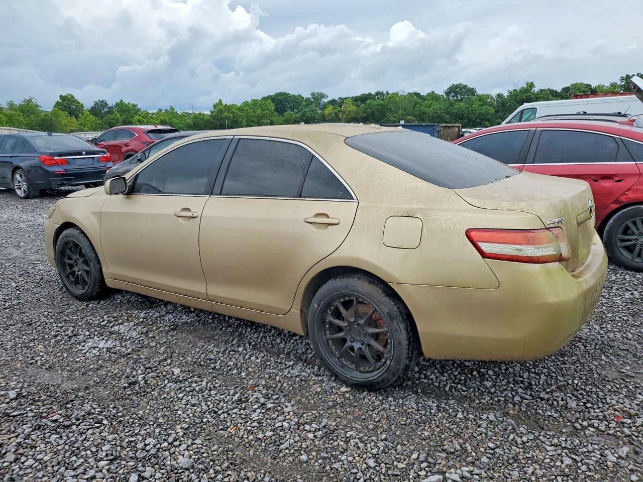 2010 TOYOTA CAMRY