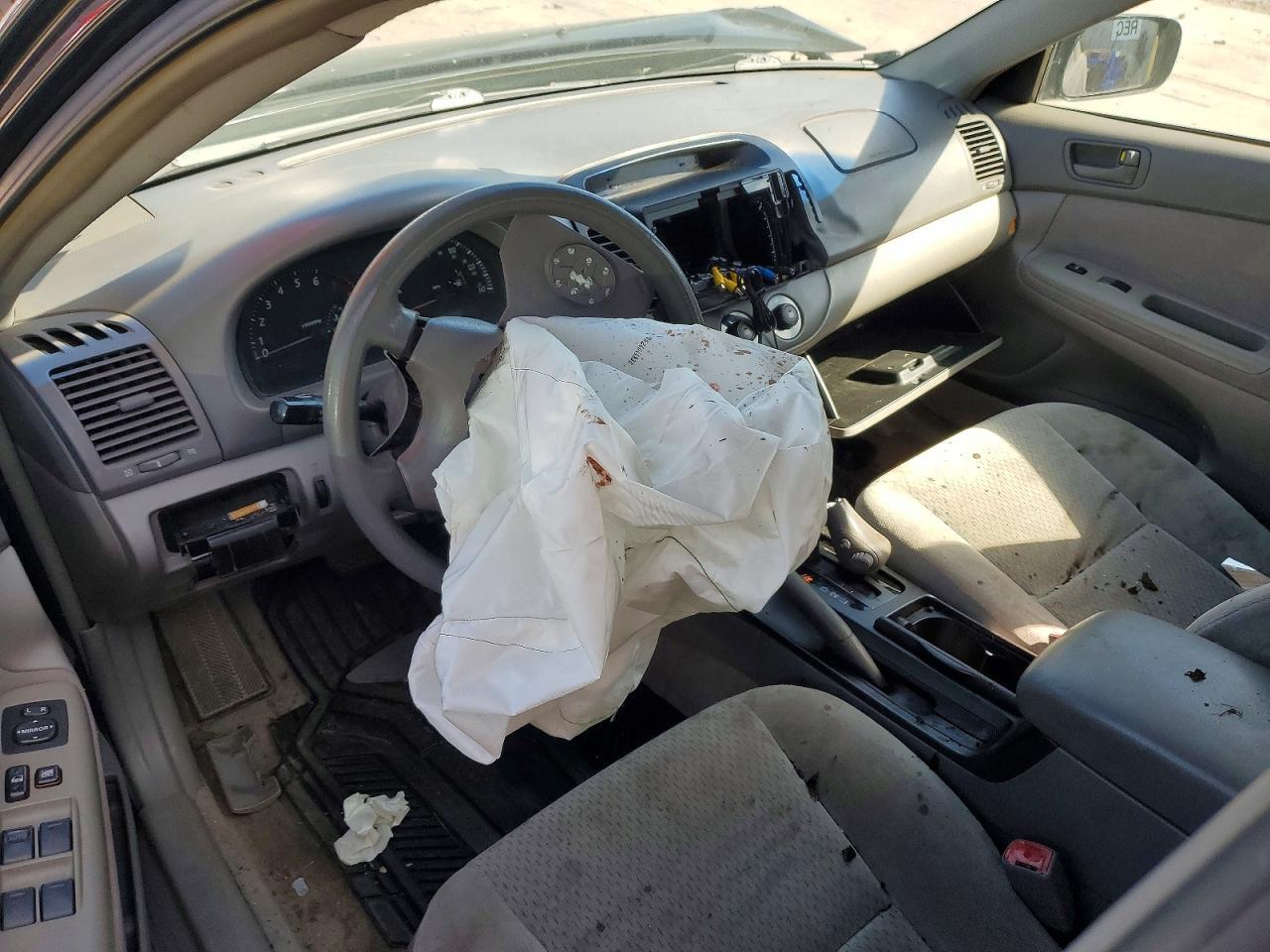 2004 TOYOTA CAMRY