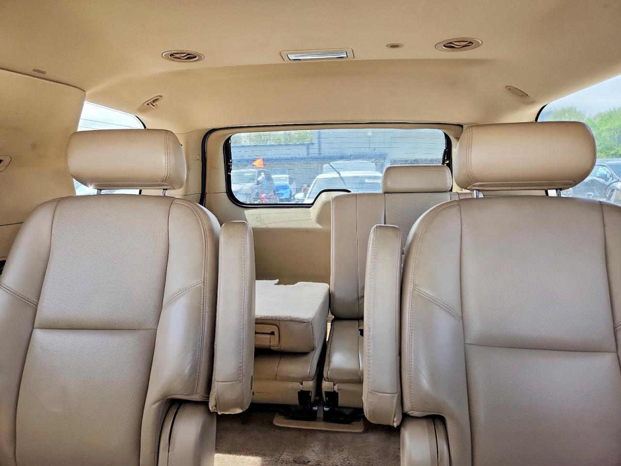 2009 CADILLAC ESCALADE