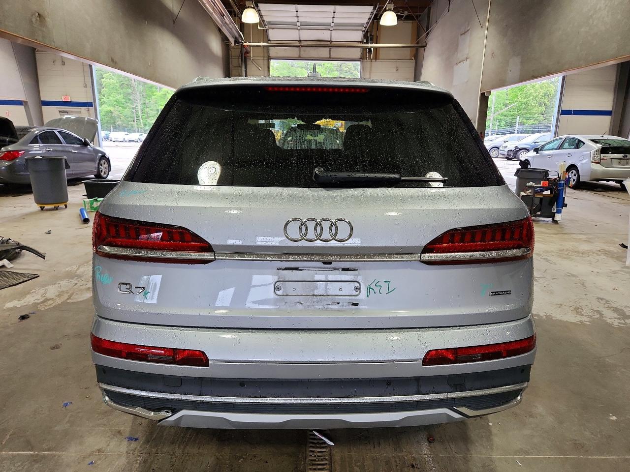 2022 AUDI Q7