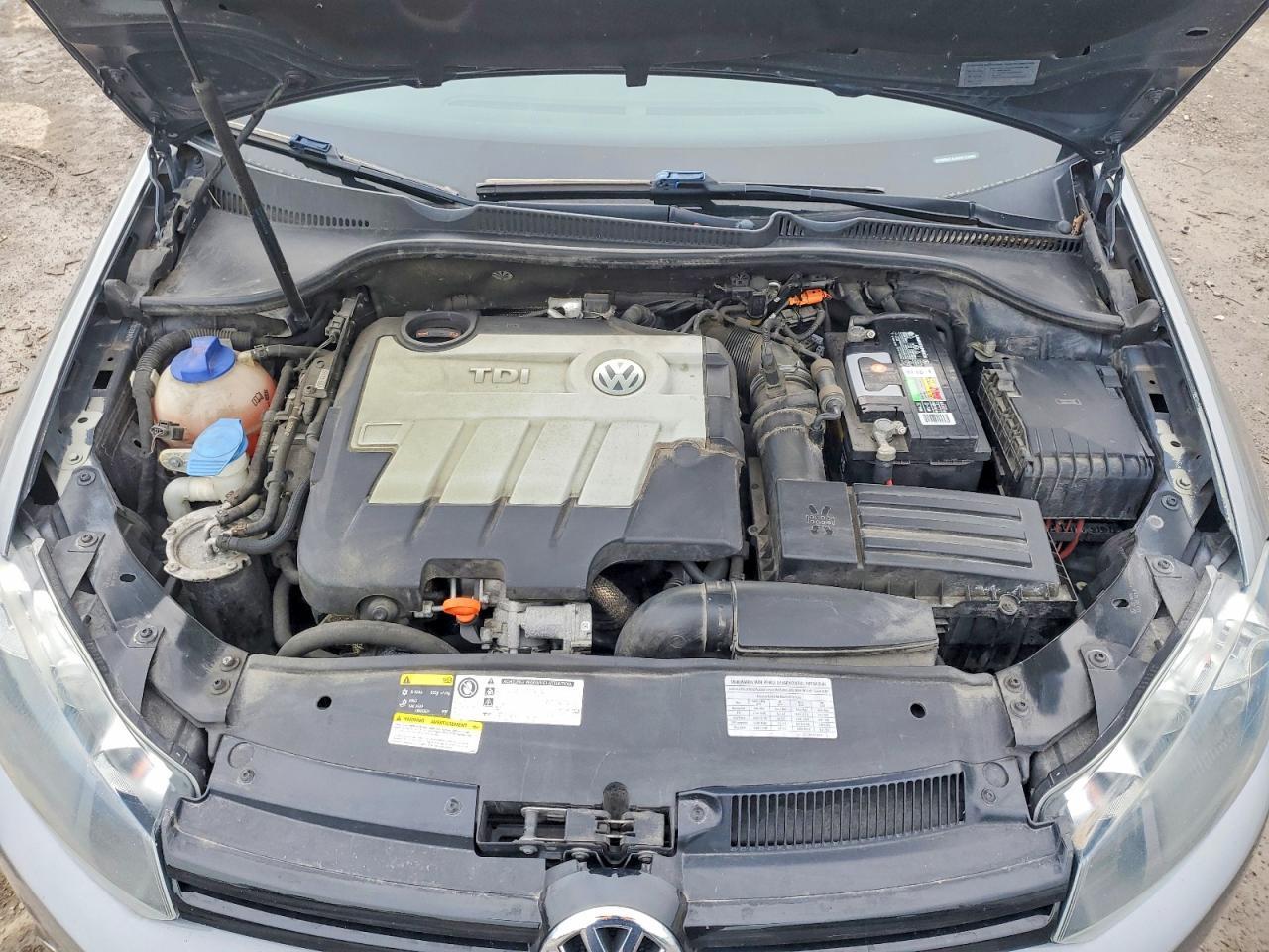 2013 VOLKSWAGEN GOLF