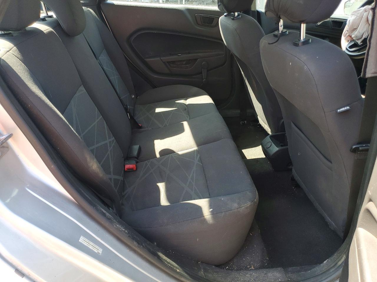2014 FORD Fiesta