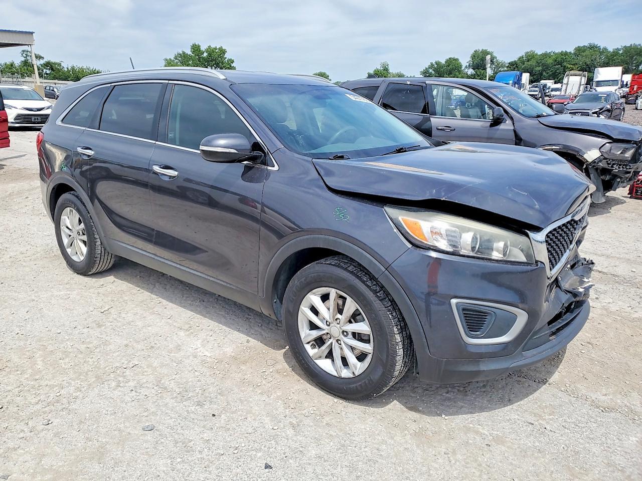 2017 KIA SORENTO