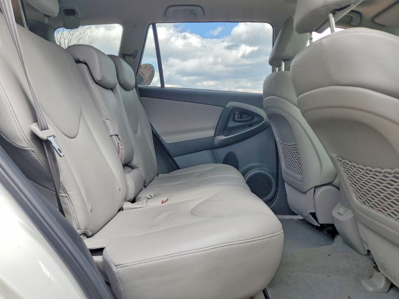 2010 TOYOTA RAV4