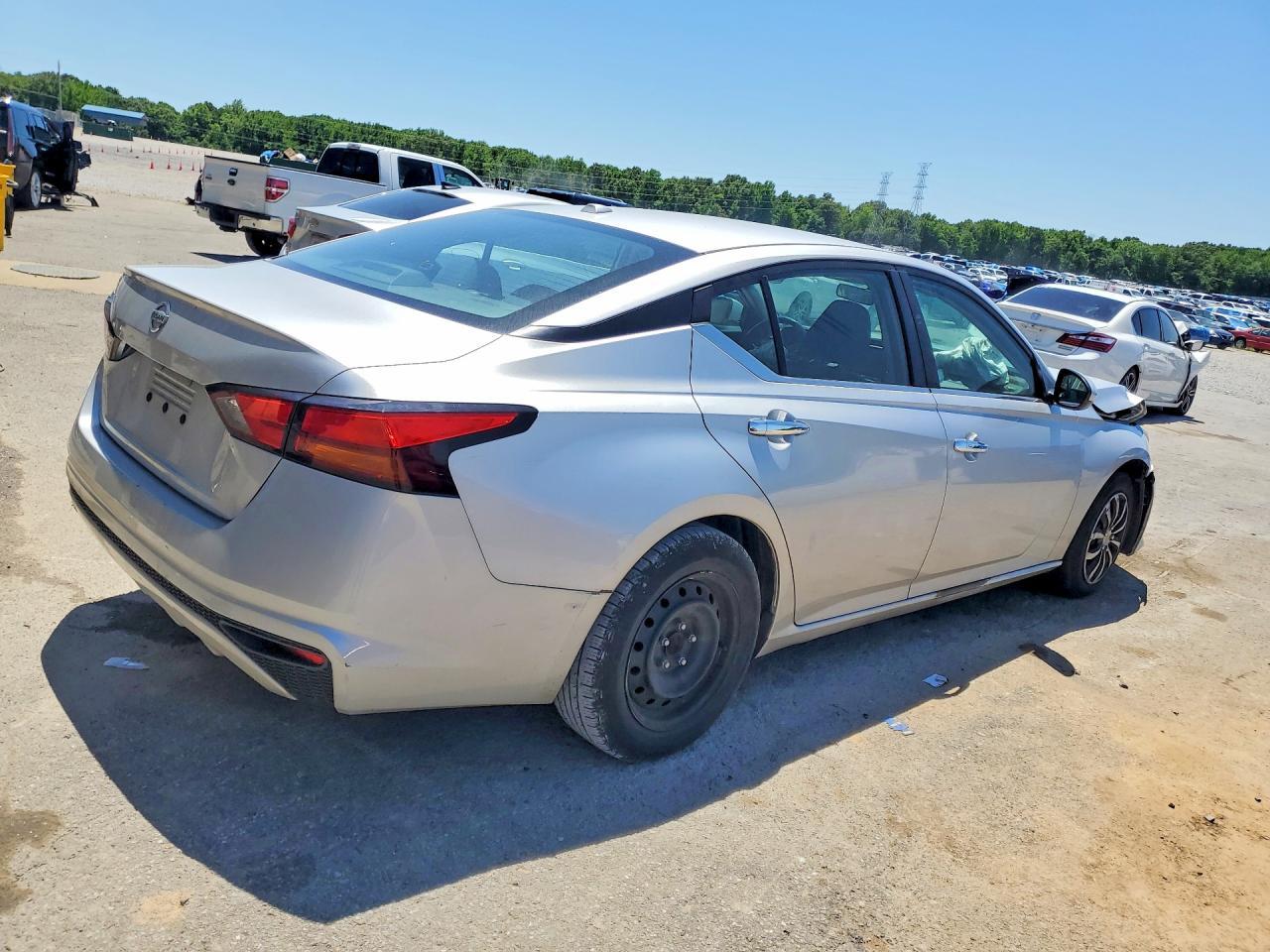 2020 NISSAN ALTIMA