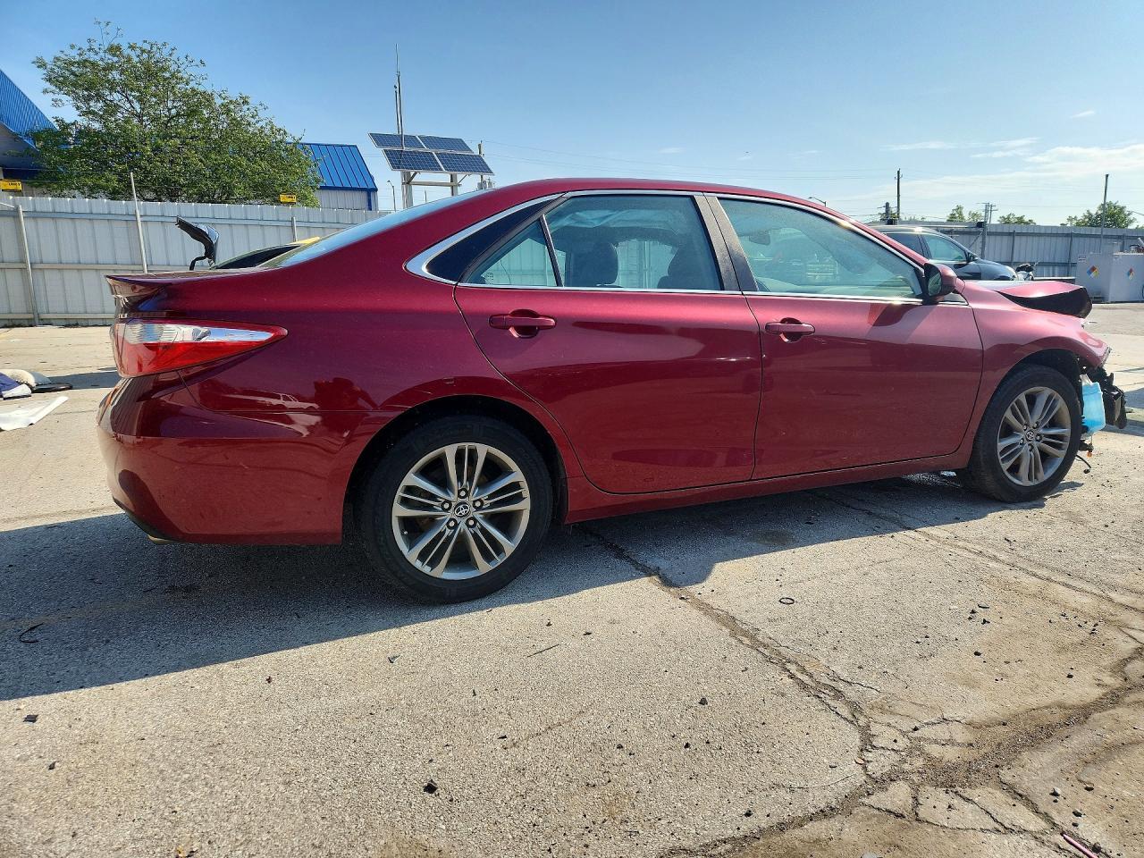 2016 TOYOTA CAMRY