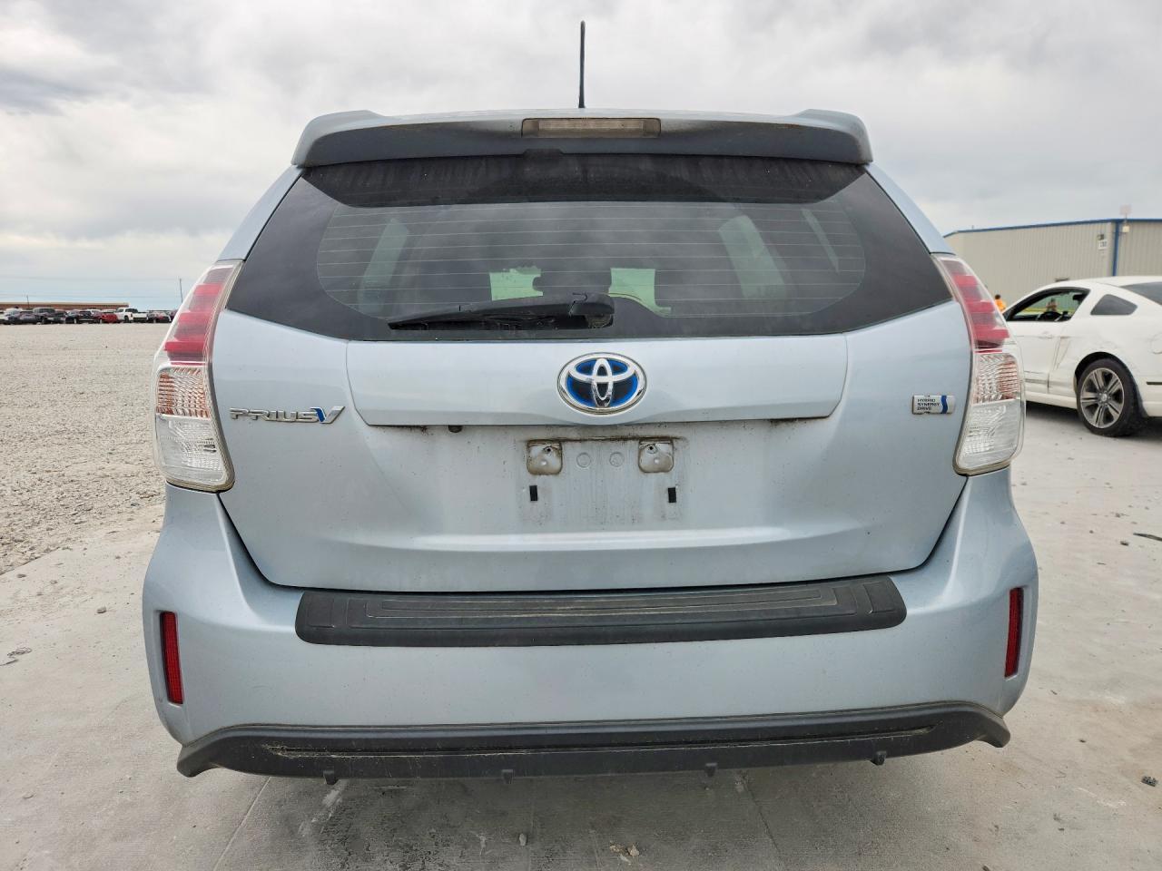 2016 TOYOTA PRIUS V