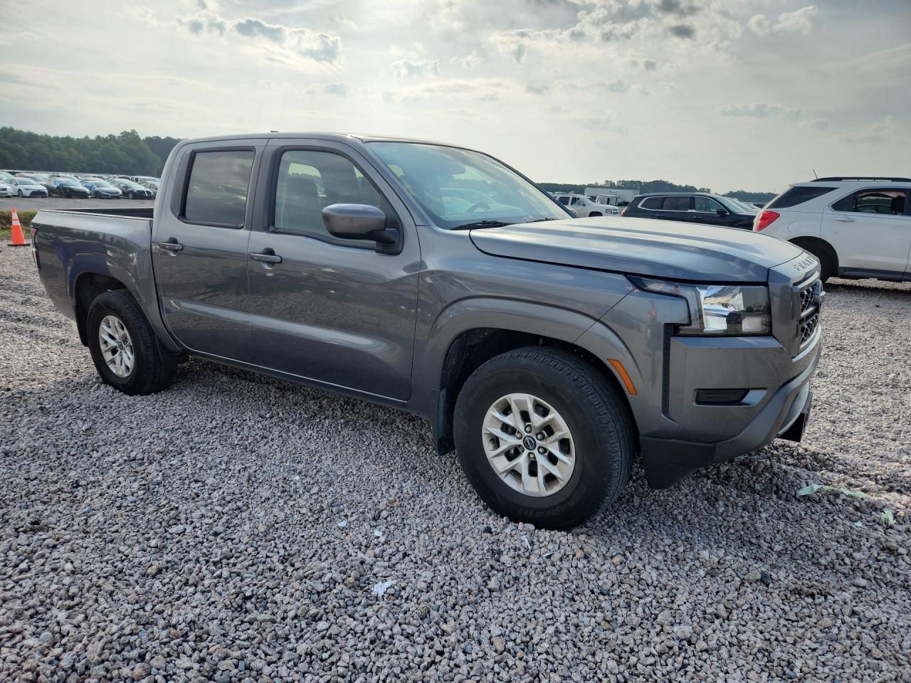 2024 NISSAN Frontier
