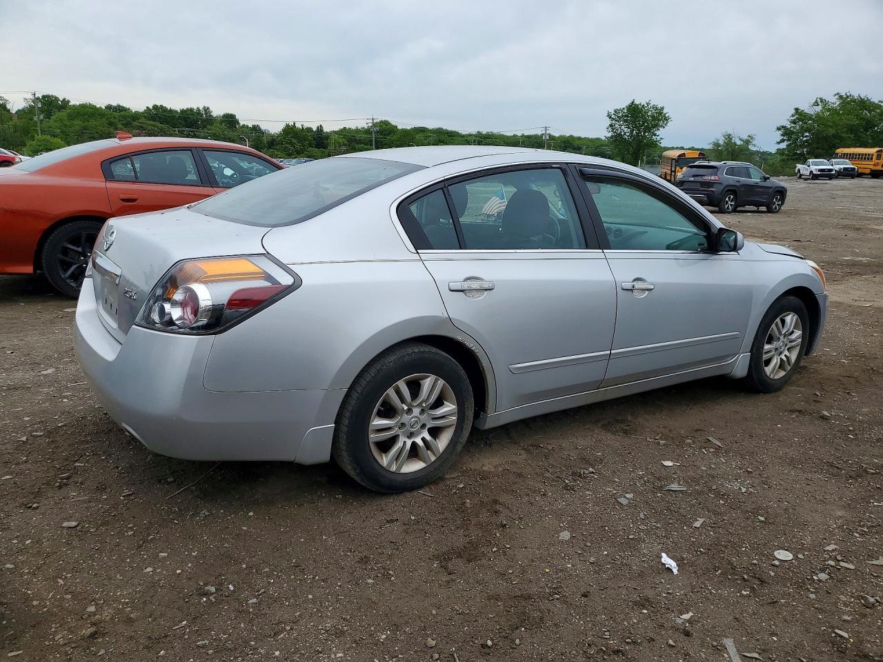 2010 NISSAN ALTIMA