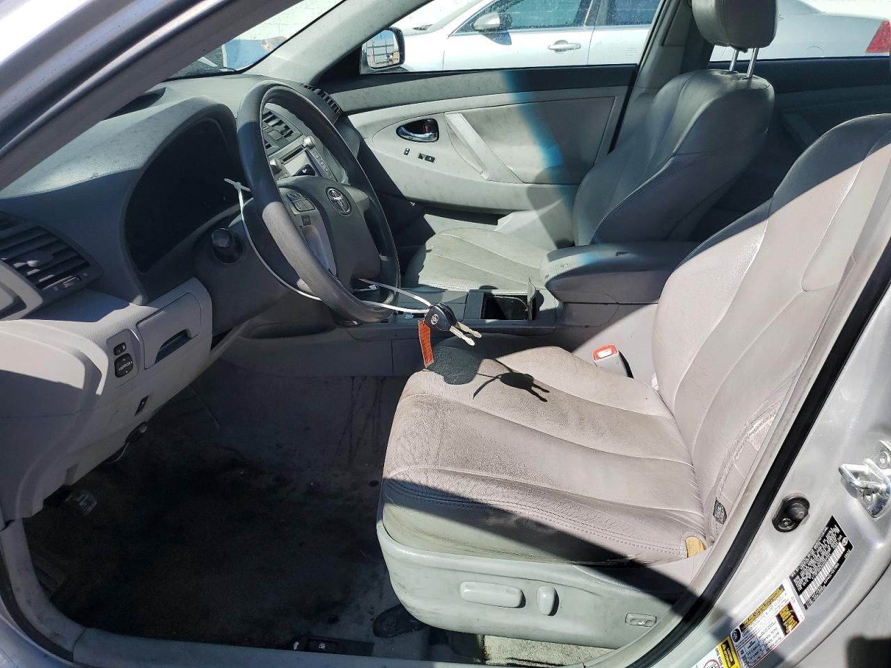 2010 TOYOTA CAMRY