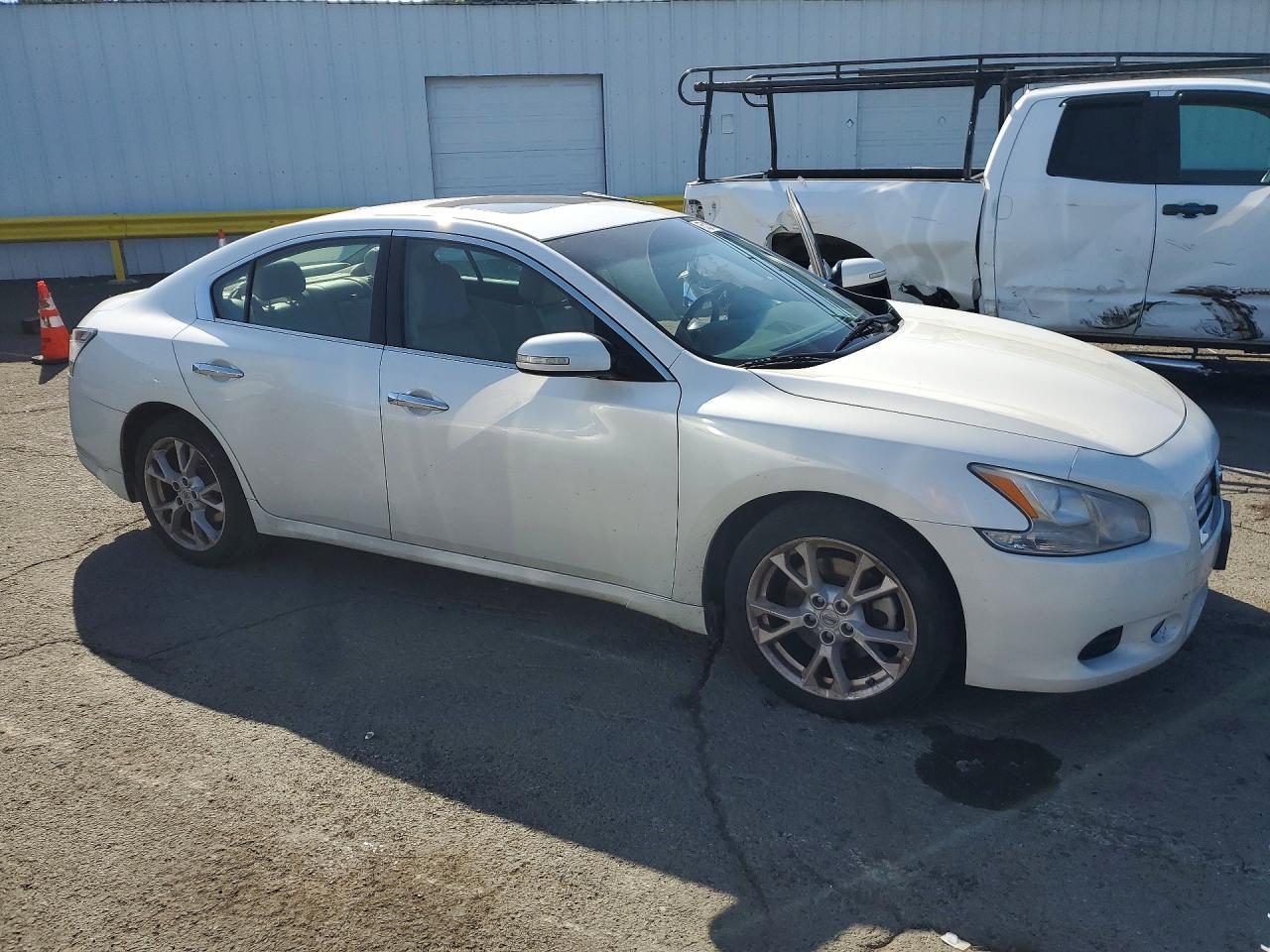2013 NISSAN Maxima