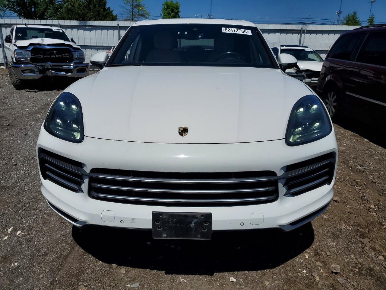 2019 PORSCHE CAYENNE