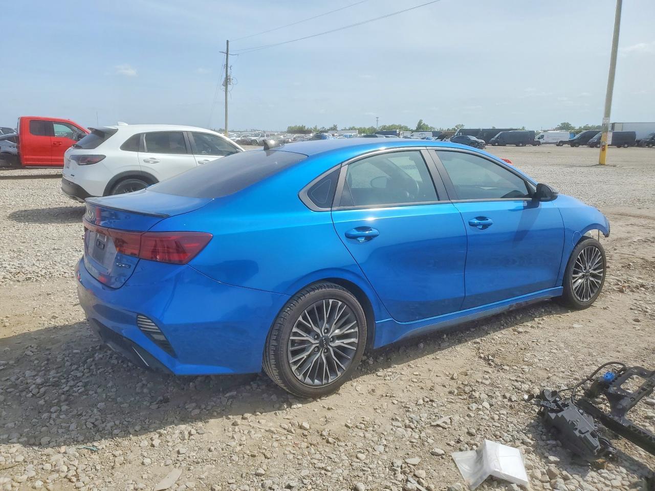 2023 KIA FORTE