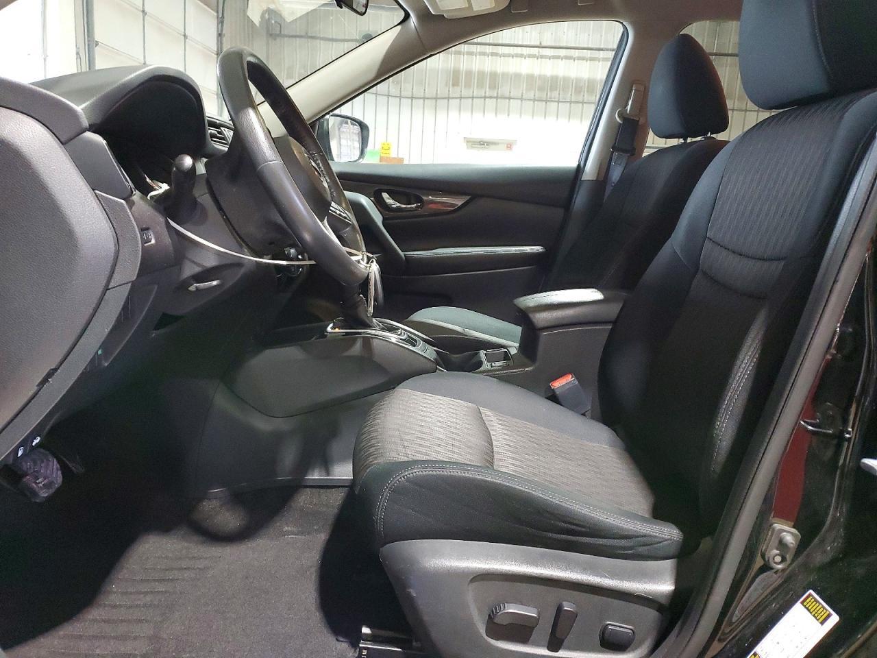 2017 NISSAN ROGUE