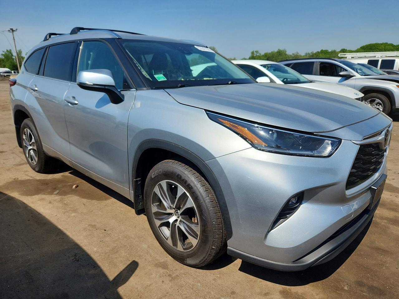 2021 TOYOTA HIGHLANDER